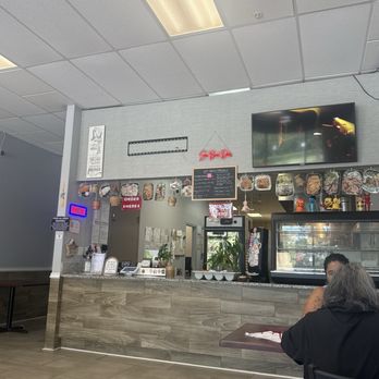 Dalis Lao Thai Cafe - Thai Near Me - Sanford, Florida