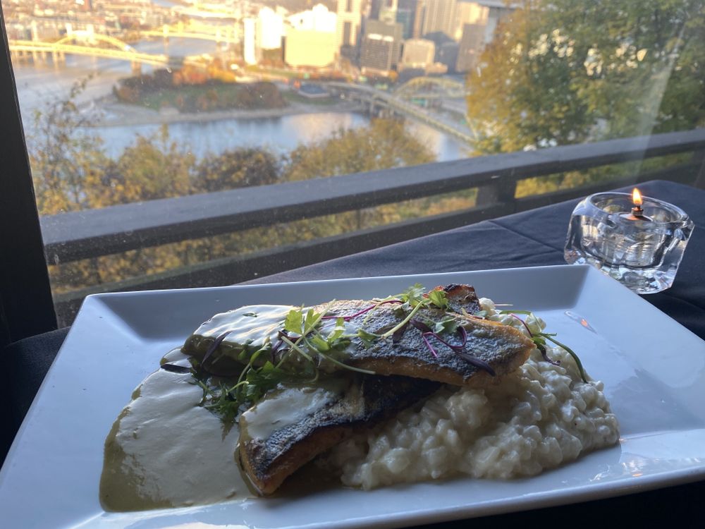 VUE 412 461 Photos & 506 Reviews American (New) 1200 Grandview