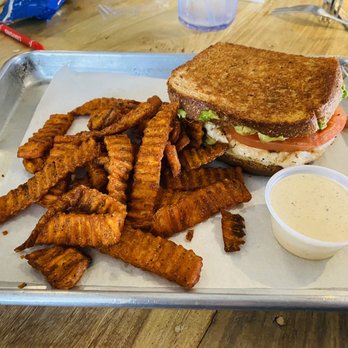 Wimberley Cafe - Chicken avocado melt - American Near Me - Wimberley, Texas Wimberley Cafe - Chicken avocado melt - American Near Me - Wimberley, Texas