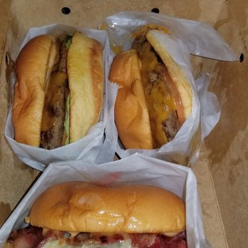 Halalbee's - Burgers Near Me - Jamaica, New York