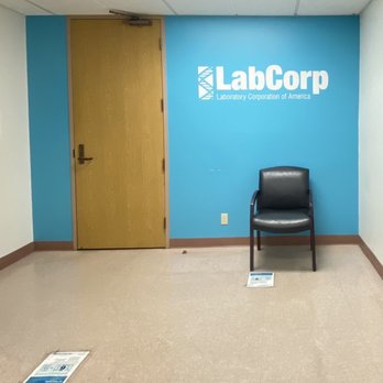 Labcorp - entry way / lobby with a limit of 3 persons - Laboratory Testing Near Me - San Diego, California