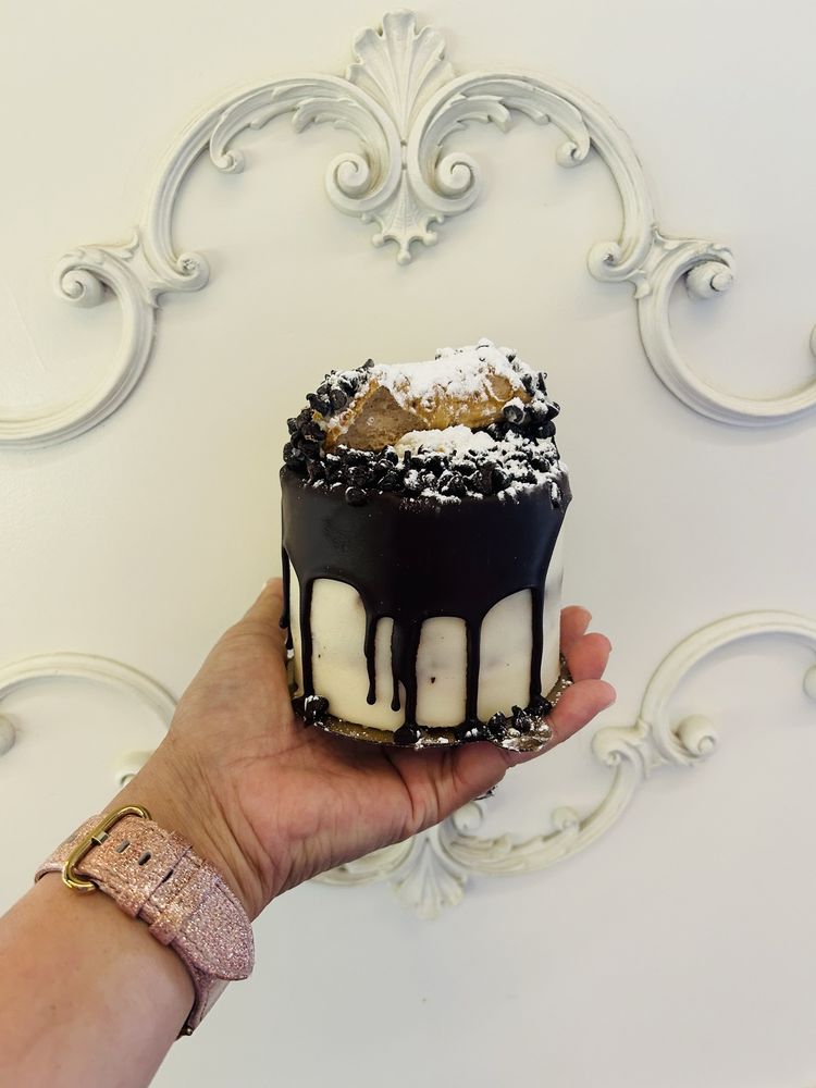 Carmella's Cafe & Dessert Bar Image