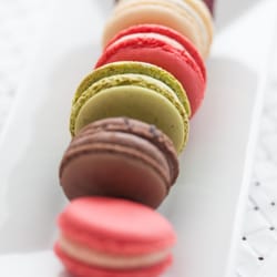 Pott au Chocolat - Unser Produktionsteam versucht sich an immer neuen Geschmacksrichtungen für die Macarons.