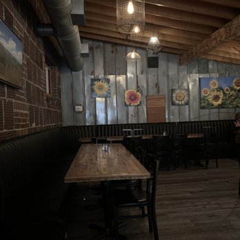 Anthony's Derailed - Indoors - Pizza Near Me - Bryson City, North Carolina Anthony's Derailed - Indoors - Pizza Near Me - Bryson City, North Carolina
