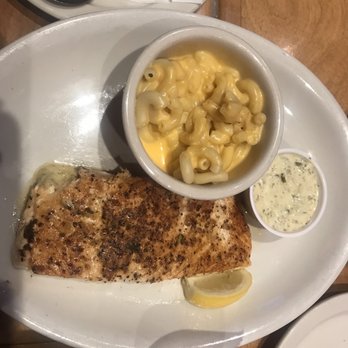 Texas Roadhouse - Salmón, salty but not over cooked, Mac n cheese-the pasta was done perfect-not over cooked/mushy. best Mac n cheese done just right in GF. - Steakhouses Near Me - Grand Forks, North Dakota Texas Roadhouse - Salmón, salty but not over cooked, Mac n cheese-the pasta was done perfect-not over cooked/mushy. best Mac n cheese done just right in GF. - Steakhouses Near Me - Grand Forks, North Dakota
