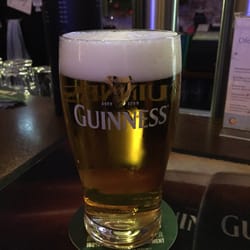 Paddy's Bar - Ein frisches Krombacher im Guinness-Glas
