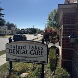 Oxford Lakes Dental Care - Front signage from the street Lapeer road