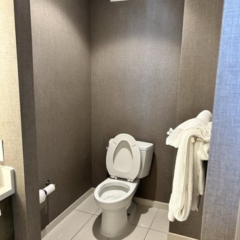 SpringHill Suites by Marriott Clearwater Beach - Hotels Near Me - Clearwater Beach, Florida SpringHill Suites by Marriott Clearwater Beach - Hotels Near Me - Clearwater Beach, Florida