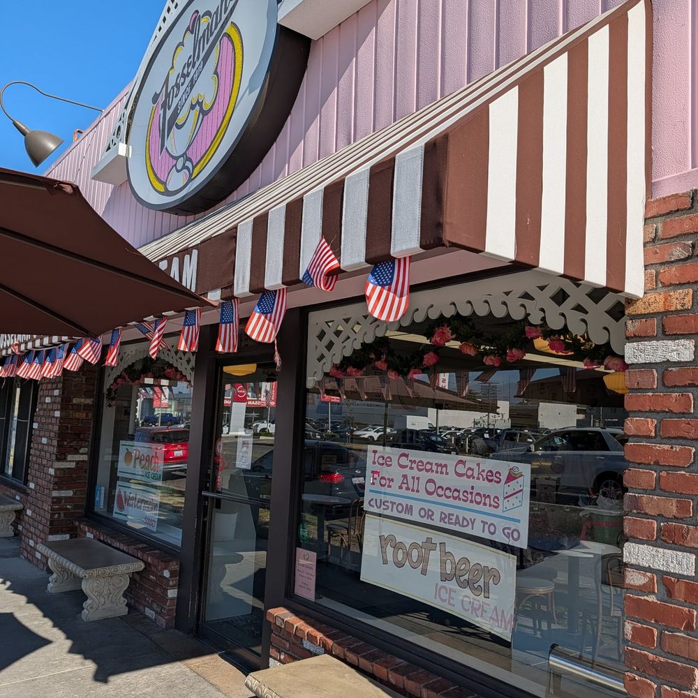 Fosselman's Ice Cream - Outside - Ice Cream & Frozen Yogurt Near Me - Alhambra, California