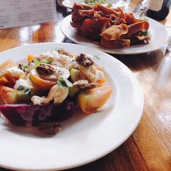 Doc B's Restaurant + Bar - Bars Near Me - Tampa, Florida