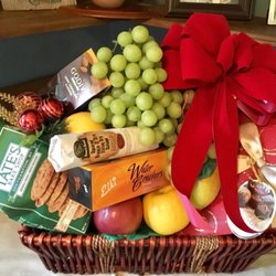 Albonetti's Fruit and Gift Baskets