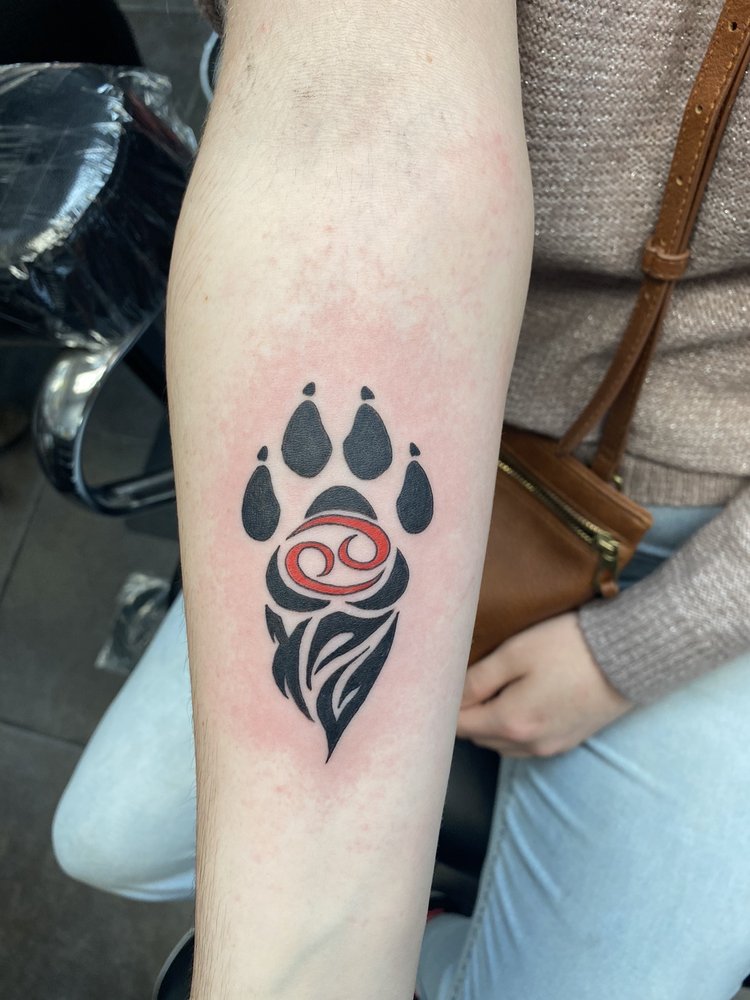 Permanent Images Tattoo & Body Piercing Logo