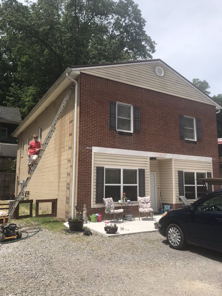 Slide of Common Grounds Services