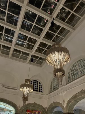 Bank Hotel by null