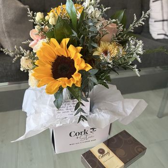 Cork & Stem - Valentine's Day Market Arrangement w/ Sunflower & neutral focus - Florists Near Me - San Diego, California Cork & Stem - Valentine's Day Market Arrangement w/ Sunflower & neutral focus - Florists Near Me - San Diego, California