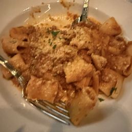 Rigatoni Bolognese (4/5)