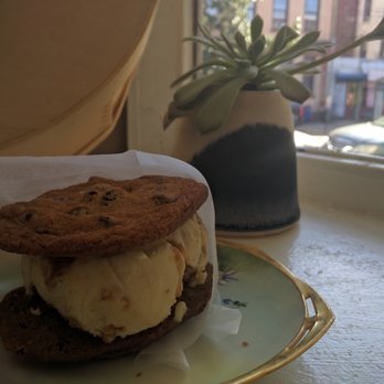 Luckybird Cakes - Bakeries Near Me - Brooklyn, New York Luckybird Cakes - Bakeries Near Me - Brooklyn, New York