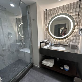 Horseshoe Lake Charles - A Caesars Rewards Destination - Hotels Near Me - Westlake, Louisiana