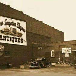Never Forgotten Thymes Shoppe - Never Forgotten Thymes  726 E Cerro Gordo St Decatur IL 62523 217-649-6590 Tues-Sat 10-5pm Sun 12-5pm