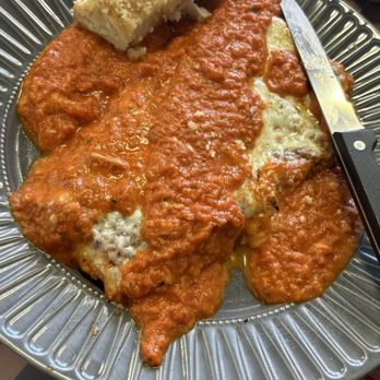 Donna Sarah - CHICKEN PARM and their amazing bread - Pizza Near Me - Cooper City, Florida Donna Sarah - CHICKEN PARM and their amazing bread - Pizza Near Me - Cooper City, Florida