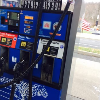 Exxon - Taken dec 17th - Gas Stations Near Me - Green Brook, New Jersey
