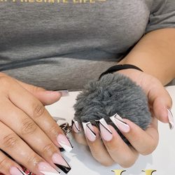Holly Nails & Spa