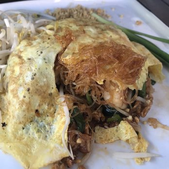 Enthaice Thai Kitchen - 6. Pad Thai Hor Khai Lunch Special - Thai Near Me - Astoria, New York