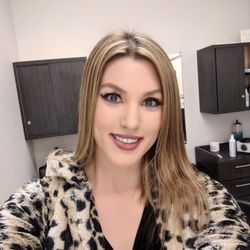 Polished Lounge - Hair color and cut by Kim Knapp