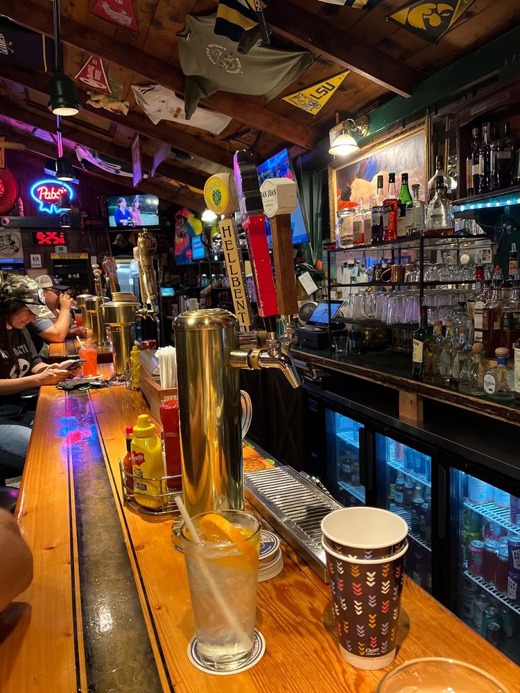 Brown Lantern Ale House