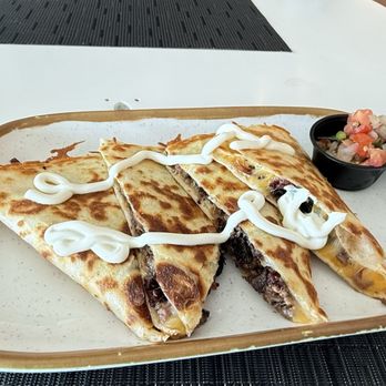 Q Bar - Brisket Quesadillas - Bars Near Me - Houston, Texas