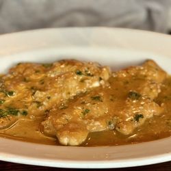 354 Steakhouse - Chicken Breast In Garlic Sauce