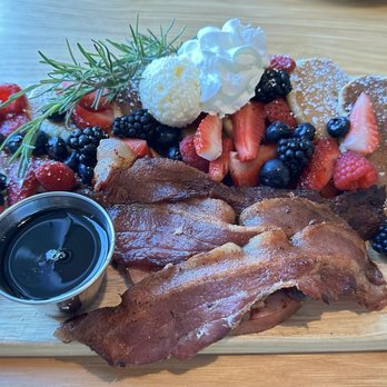 Garden's Gate Cafe - Berry pancake board - Breakfast & Brunch Near Me - San Jose, California Garden's Gate Cafe - Berry pancake board - Breakfast & Brunch Near Me - San Jose, California