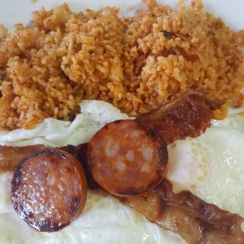 Harry's Café - Breakfast & Brunch Near Me - Honolulu, Hawaii