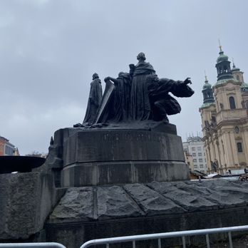 Caffrey's Irish Bar - Statues - Pubs Near Me - Prague, Puerto Rico Caffrey's Irish Bar - Statues - Pubs Near Me - Prague, Puerto Rico