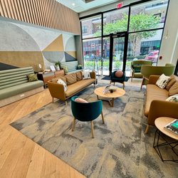 One Medical Primary Care Clinic - The Battery - Sitting Area