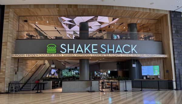 Shake Shack Jewel Changi by null
