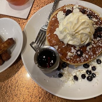Another Broken Egg Cafe - Chicken sausage, lemon blueberry goat cheese gluten free pancakes - Breakfast & Brunch Near Me - Burbank, California Another Broken Egg Cafe - Chicken sausage, lemon blueberry goat cheese gluten free pancakes - Breakfast & Brunch Near Me - Burbank, California