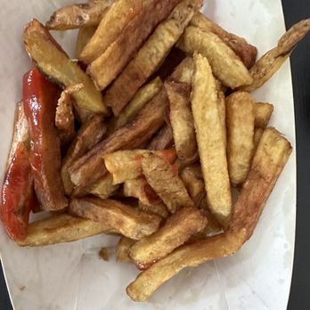 Bolley's Famous Franks #1 - Soft, soggy, wet, cold fries - Hot Dogs Near Me - Hallowell, Maine