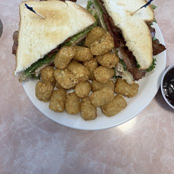 Flashbacks Fountain & Grill - Club Sandwich with Tater Tots - Burgers Near Me - Newport, Oregon Flashbacks Fountain & Grill - Club Sandwich with Tater Tots - Burgers Near Me - Newport, Oregon