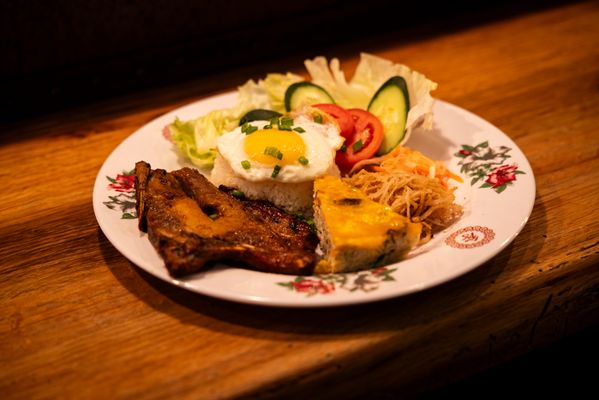 Bee's Vietnamese Street Food by null