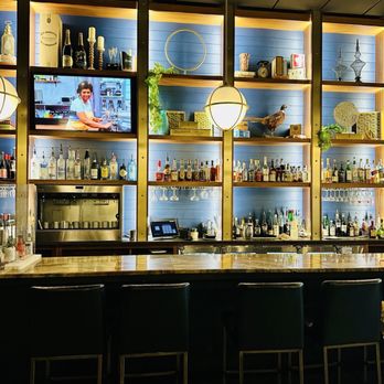 Wine Bar Rocky River - Wine Bars Near Me - Rocky River, Ohio