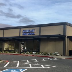 Overlake Family Medicine - Parking Lot View
