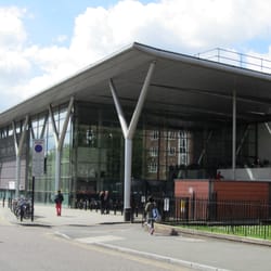 Clissold Leisure Centre - Photo. June 2014.