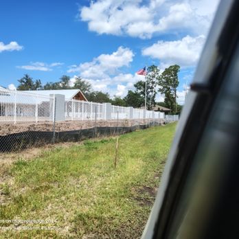 Williams Fence - Fences & Gates Near Me - Palatka, Florida Williams Fence - Fences & Gates Near Me - Palatka, Florida