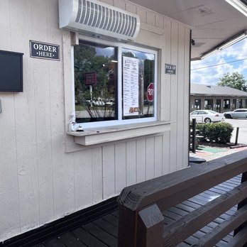 Q’s Corner Cafe - Ordering window - Breakfast & Brunch Near Me - Columbia, South Carolina