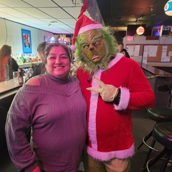 21 West Lounge - Xmas party - Pool Halls Near Me - Sylvania, Ohio