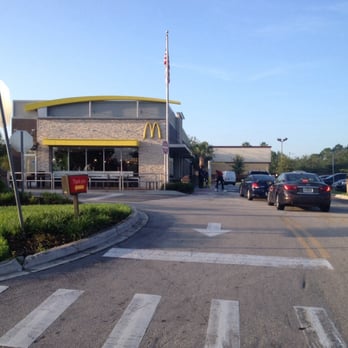 McDonald's - cars parked in front of a mcdonald's - Burgers Near Me - Dundee, Florida
