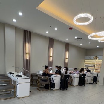 Vinci Nails Aurora - Nail Salons Near Me - Aurora, Illinois Vinci Nails Aurora - Nail Salons Near Me - Aurora, Illinois