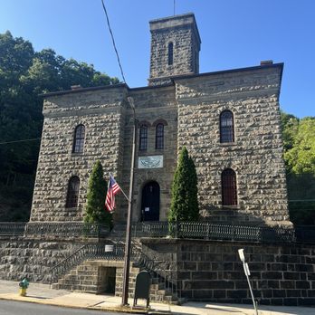 Old Jail Museum - Old Jail facade - Museums Near Me - Jim Thorpe, Pennsylvania