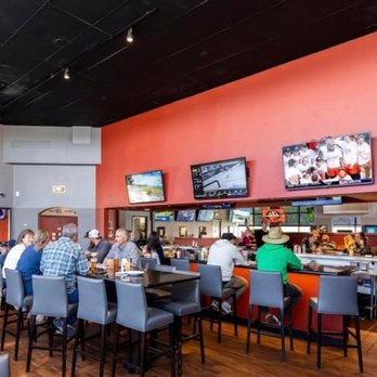 OGGI'S SPORTS | BREWHOUSE |PIZZA - Updated December 2025 - 287